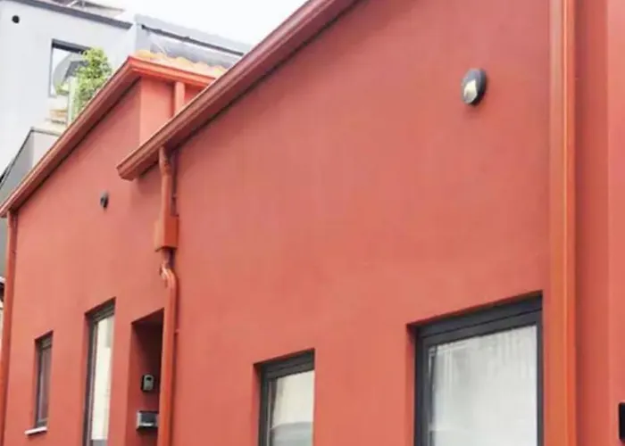 Five House 14A